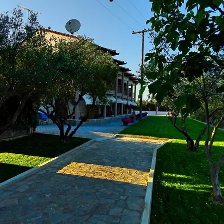 Aparthotel Mente Libre 3*