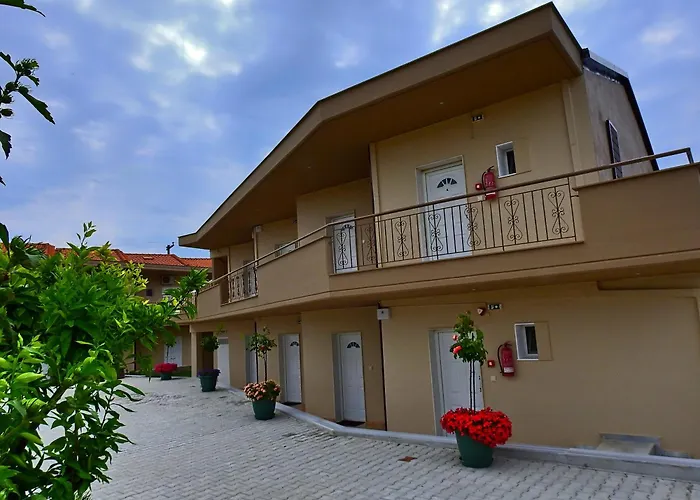 Mente Libre Apartahotel Nea Plagia